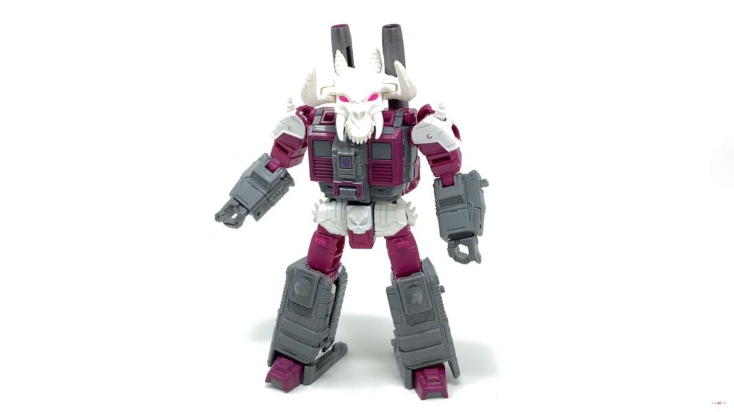 Transformers Legacy Skullgrin Deluxe Class Figure Image  (20 of 31)